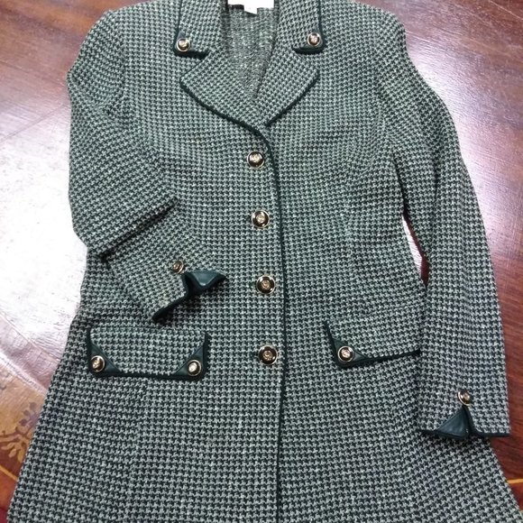 St John Collection by Marie Gray - Picture 4 of 8